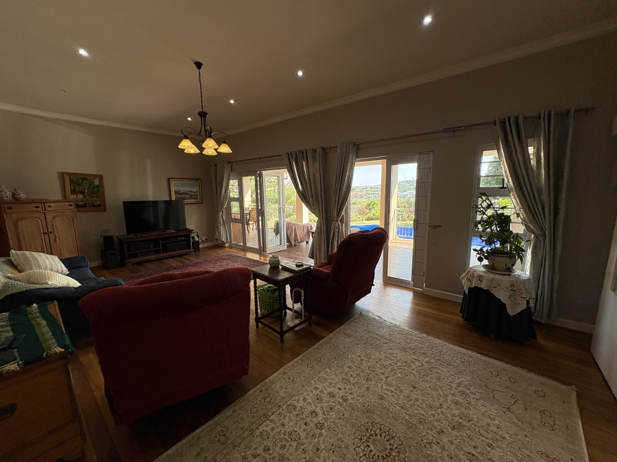 4 Bedroom Property for Sale in Nahoon Beach Eastern Cape